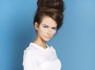 Autor: Paulina Lipińska • Session: Fragi lity • Model: Edyta / Orange Models • Makeup&Hair: Natalia Zdrojek