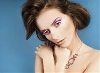 Autor: Paulina Lipińska • Session: Fragi lity • Model: Edyta / Orange Models • Makeup&Hair: Natalia Zdrojek